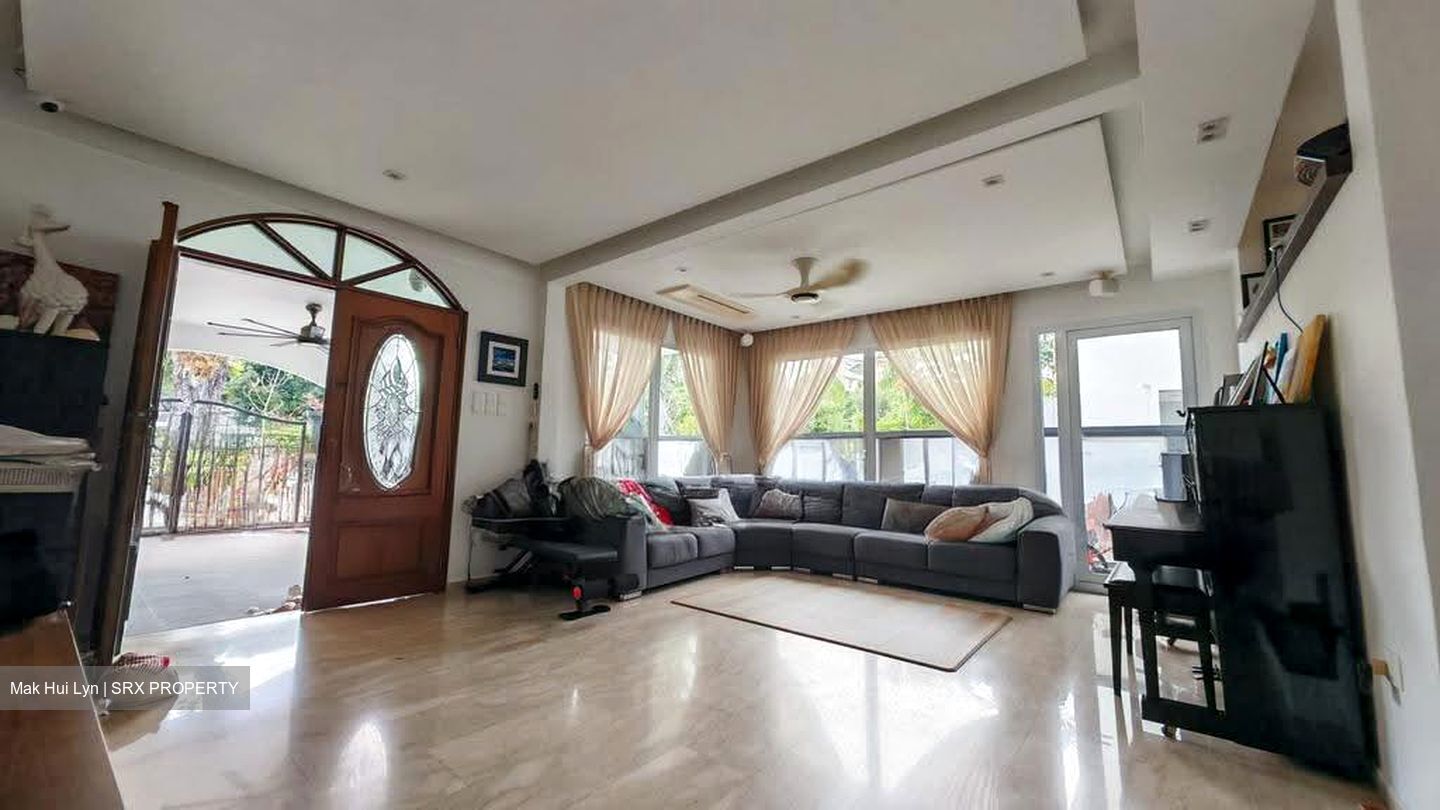 East Coast Road (D15), Terrace #610598031